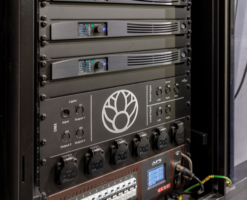 Audiofocus A3004 and A704 SCiO amplifiers installed at Balkissoon Theater in Amsterdam Oost by Audio Acoustics