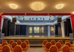Audiofocus ARRoCC CC210N and CC210W loudspeakers plus 118SG subwoofers and Isolde AP108ix fills installed at Balkissoon Theater in Amsterdam Oost by Audio Acoustics