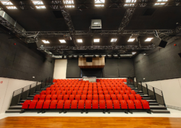 Salle Saint-Pierre ARRoCC constant curvature loudspeaker installation
